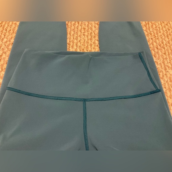 Lululemon Athletica Teal Leggings - Picture 6 of 16